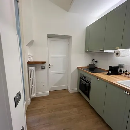Apartment Flo Liberta' Wood Florence